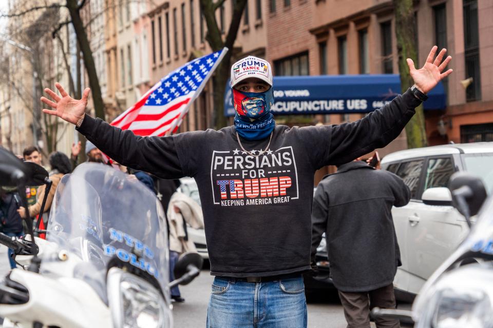 New York : les explosifs lancés près de la résidence du maire font l’objet d’une enquête en tant qu’« acte terroriste inspiré »